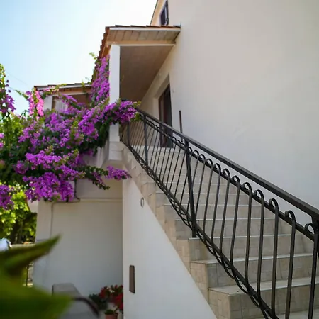 Apartamento Helena1 *