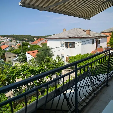 Appartement Helena1 *